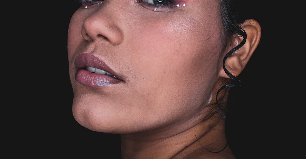 Exploring Cartridges vs Traditional Needles in Microblading